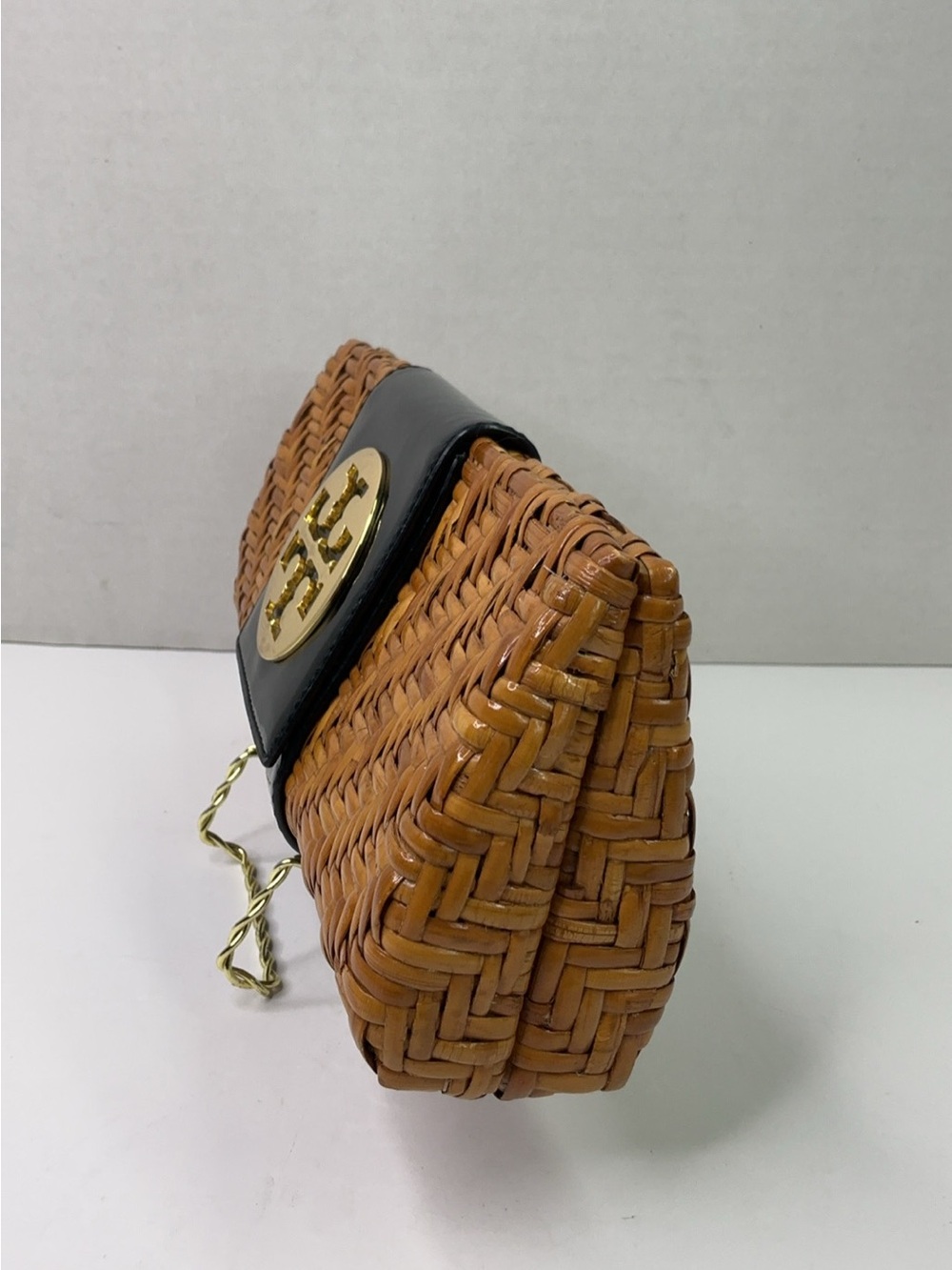 Tory Burch-Inspired Tan Woven Clutch with Black Patent Trim - Picture 2 of 11